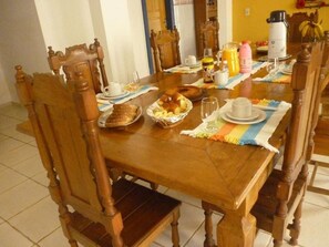 Free daily buffet breakfast