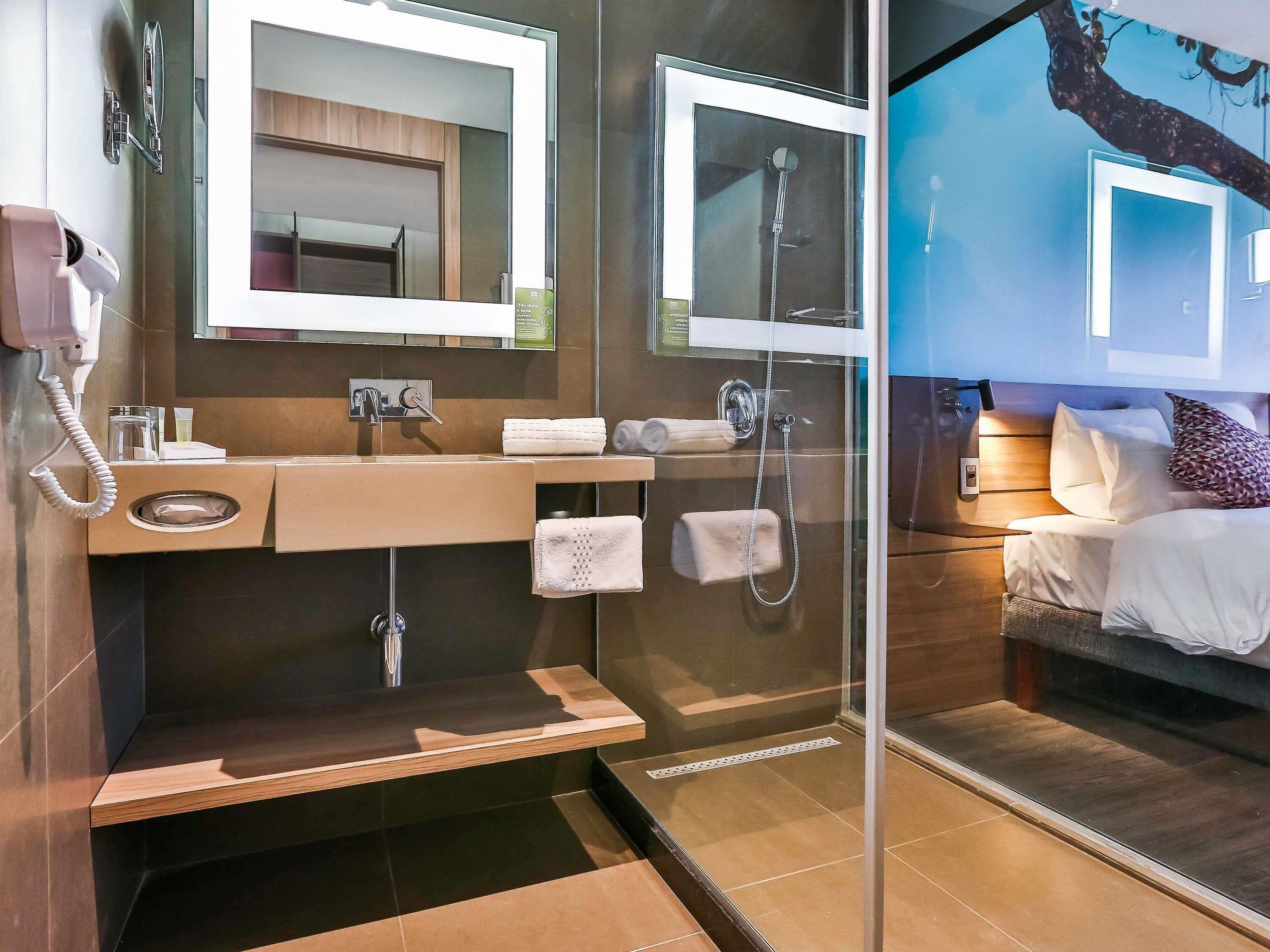 羽绒被、迷你吧、客房内保险箱、特色装修