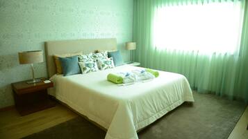 House, 3 Bedrooms, Pool View | Premium bedding, soundproofing, iron/ironing board, free WiFi