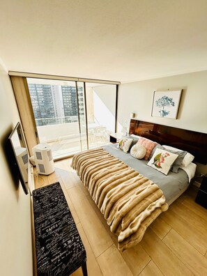 Standard Apartment, 2 Bedrooms | 2 bedrooms, individually decorated, individually furnished