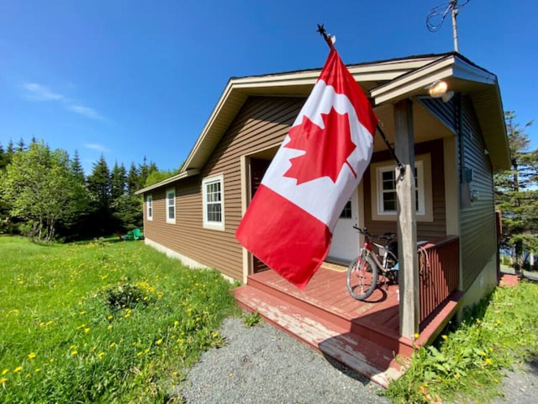 three-bedroom cabin with wood accents, brigus junction