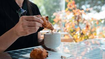 Desayuno buffet todos los días (con cargo)