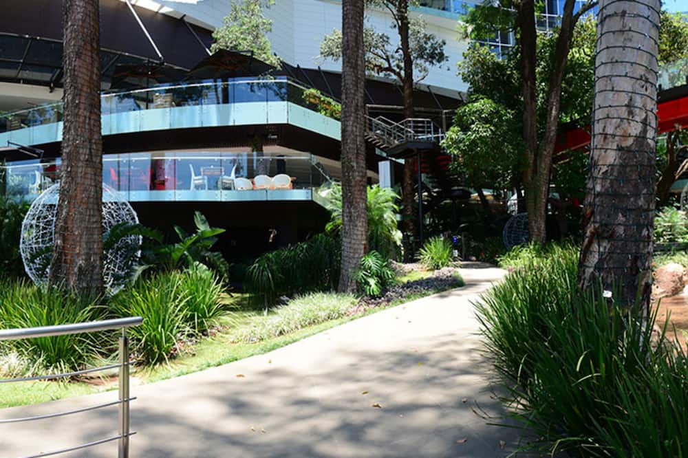 Paseo La Galería Hotel & Suites