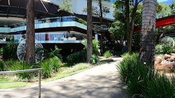 Ngoại thất