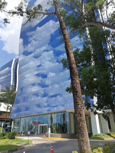 Paseo La Galería Hotel & Suites