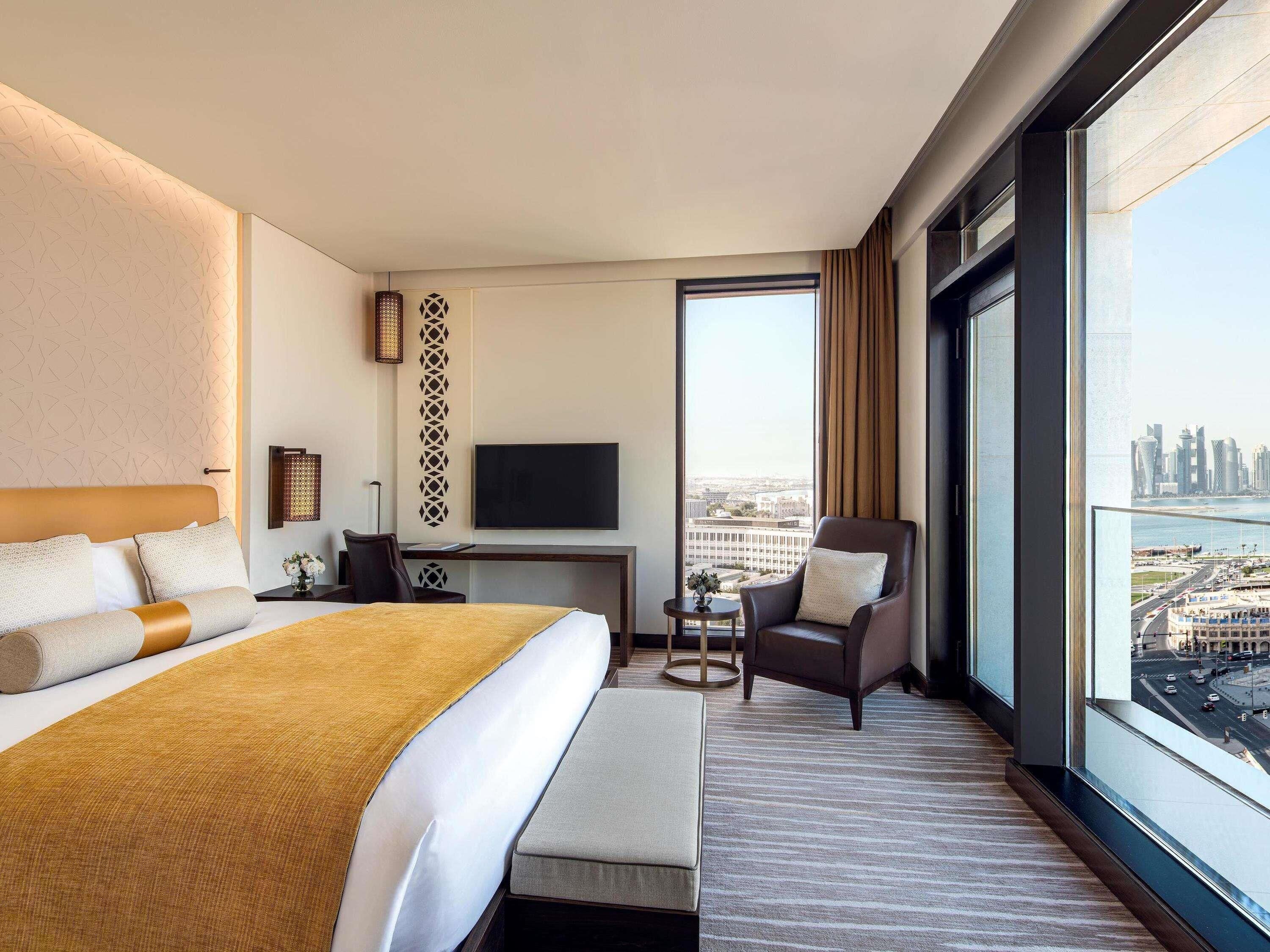 Chambre Deluxe, 1 très grand lit, balcon | Literie de qualité, minibar, coffre-fort, décor unique