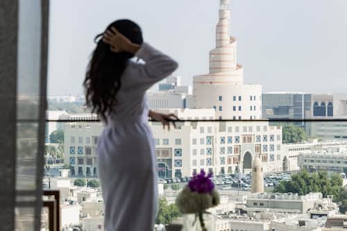 Suite, 1 slaapkamer, terras (SOUQ Waqif View) | Luxe beddengoed, een minibar, een kluis op de kamer