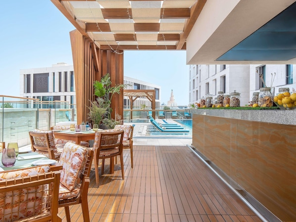 Rooftop bar - Alwadi Hotel Doha - MGallery Collection (Doha)