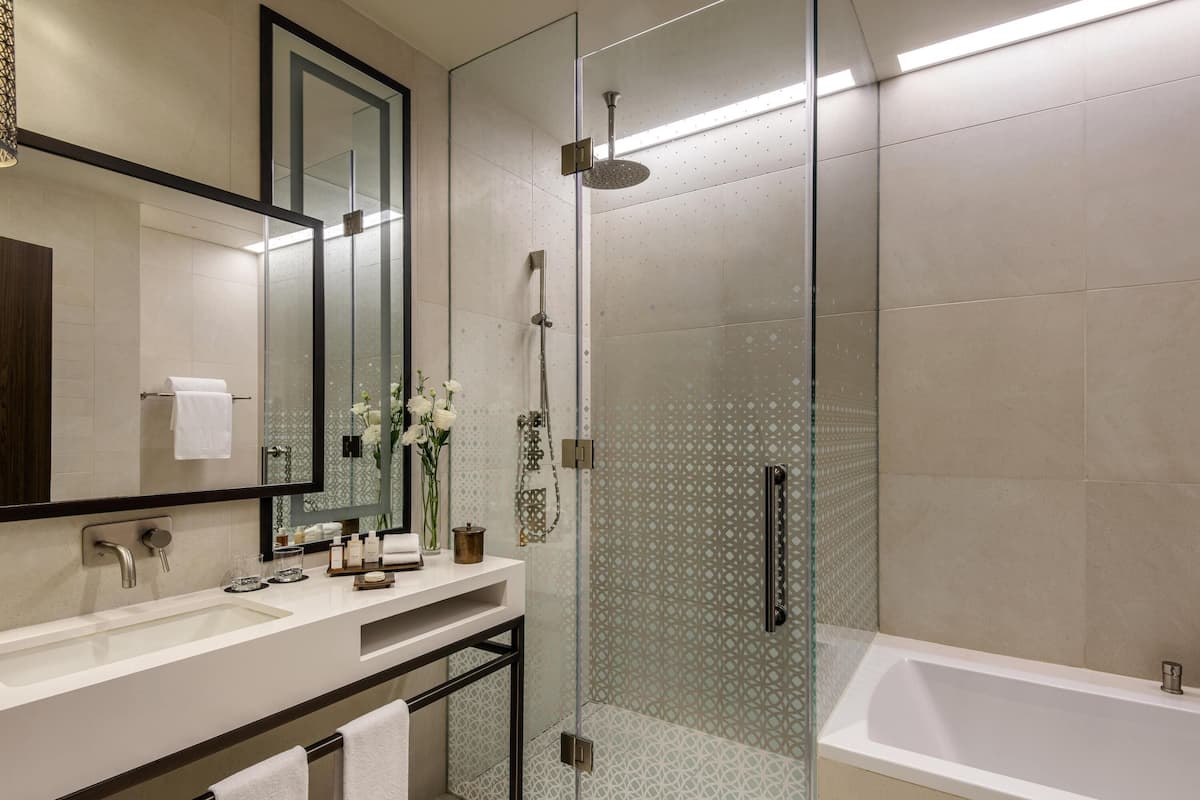 1 bedroom, premium bedding, minibar, in-room safe