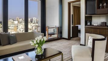 Souq Suite, 1 Bedroom with 1 King-Size Bed, Terrace with Souq Waqif Views and Living Area | Premium bedding, minibar, in-room safe, individually decorated