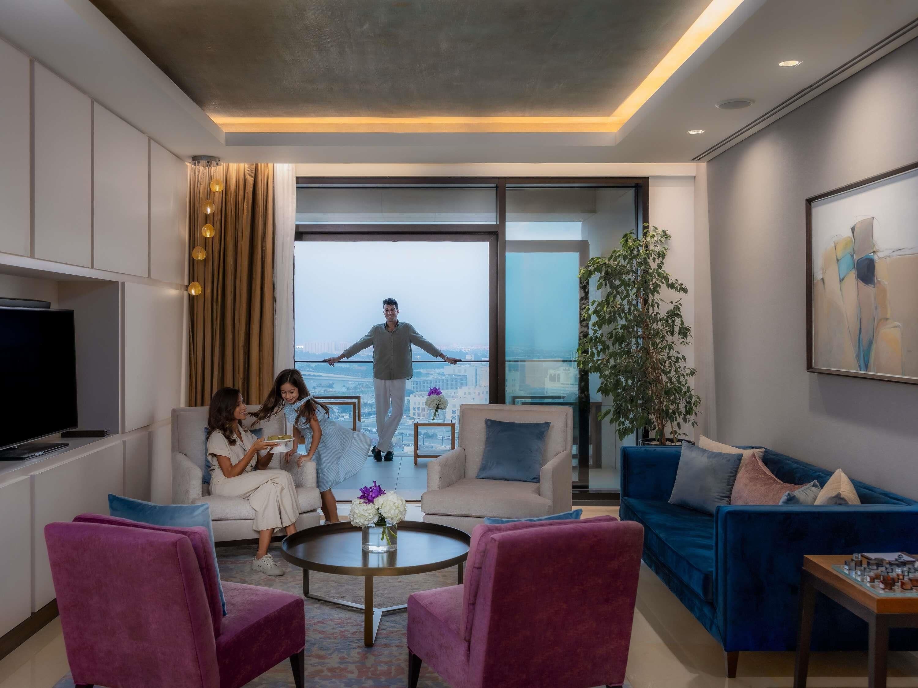 Suite, 2 Bedrooms, Kitchen | Premium bedding, minibar, in-room safe, individually decorated