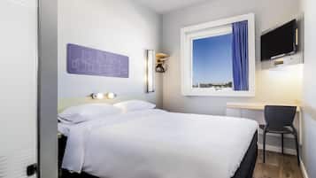 مكتب ومساحة عمل للكمبيوتر المحمول وتجهيزات عازلة للصوت وواي فاي مجانًا