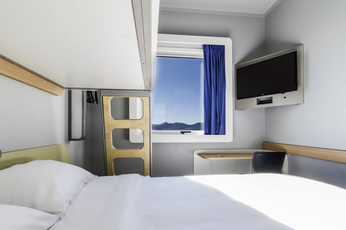 Standard Room, 1 Double Bed | Desk, laptop workspace, soundproofing, free WiFi