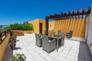 Chic Two Bedroom Penthouse | Terrasse/Patio