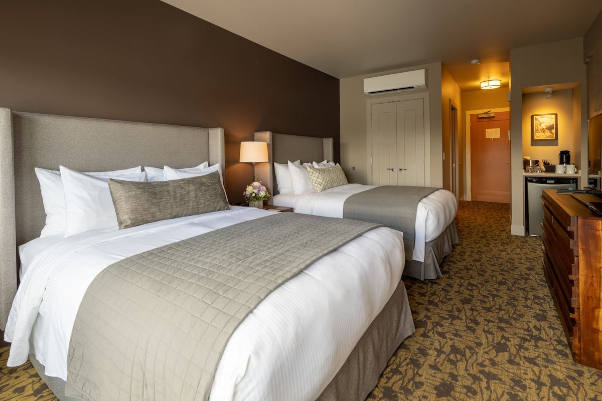 Ropa de cama de alta calidad y artículos del minibar gratis