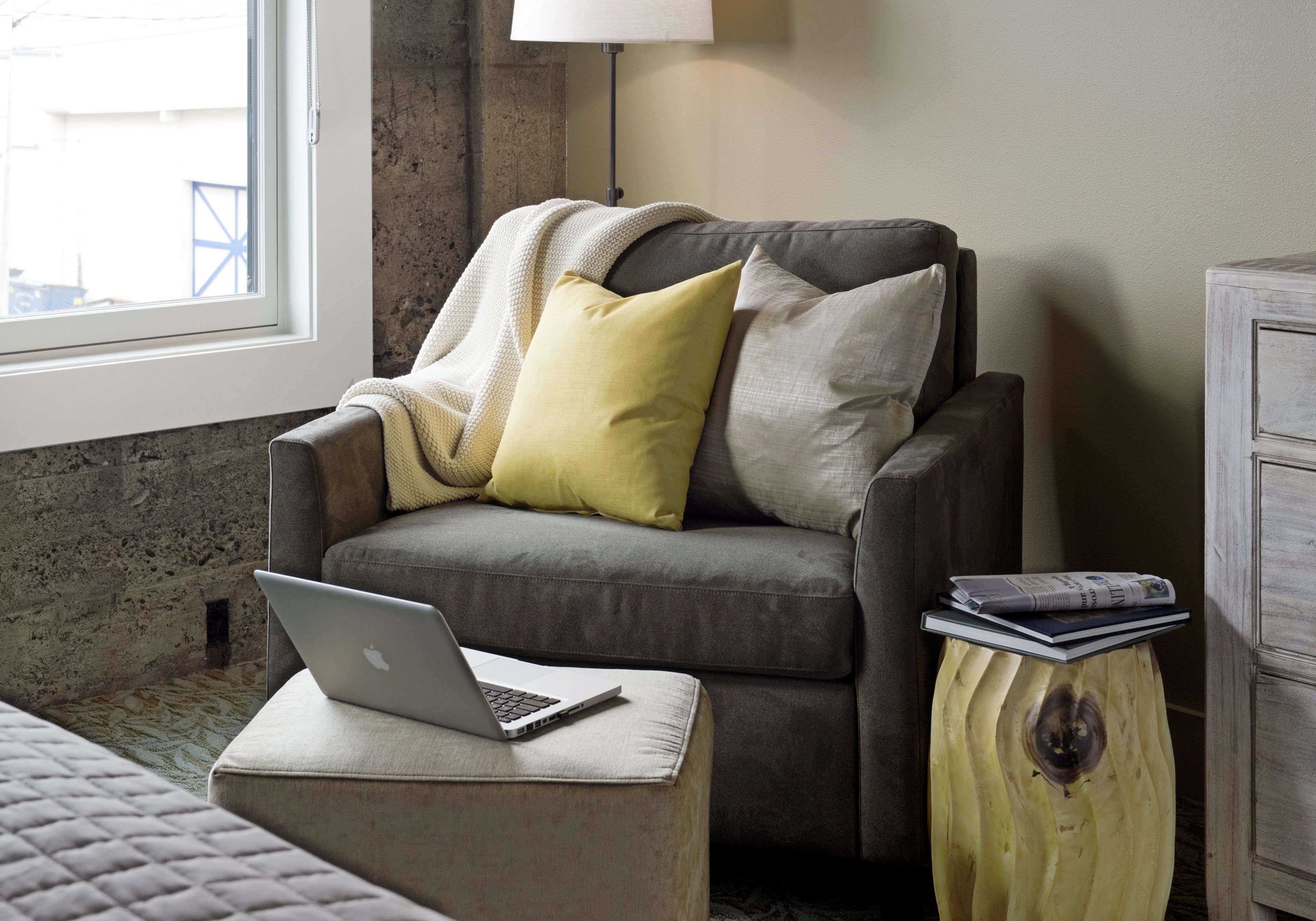 1 bedroom, premium bedding, free minibar, in-room safe