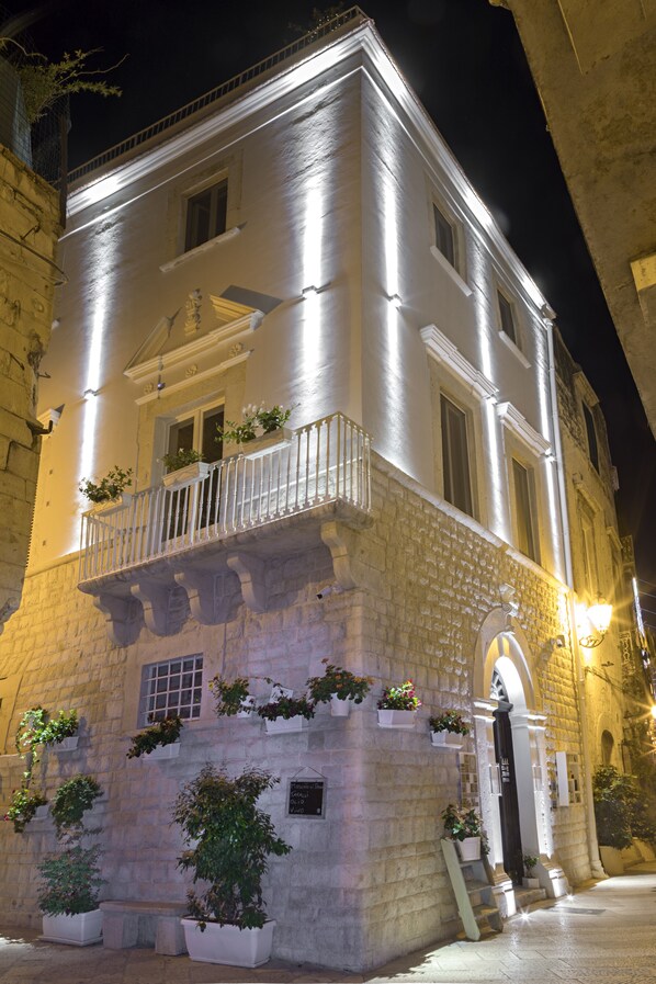 Front of property – evening/night