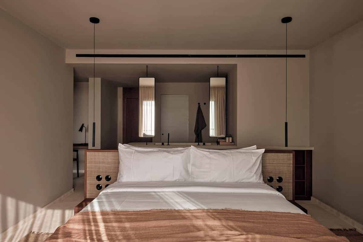 Ropa de cama de alta calidad, edredón y minibar