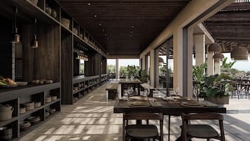 3 restaurantes; se sirven desayunos, almuerzos, cenas y cocina asiática