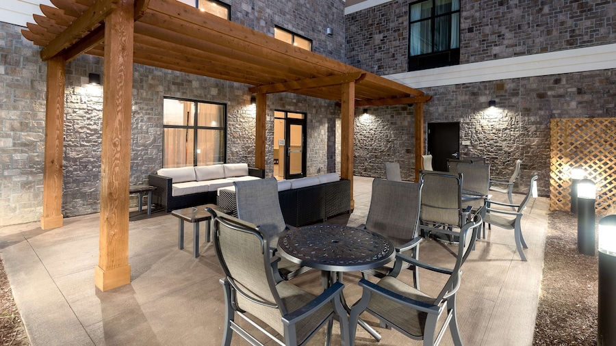 Homewood Suites by Hilton Fayetteville