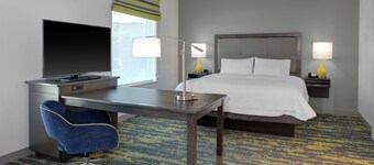 Hampton Inn & Suites Irvine-Orange County Airport