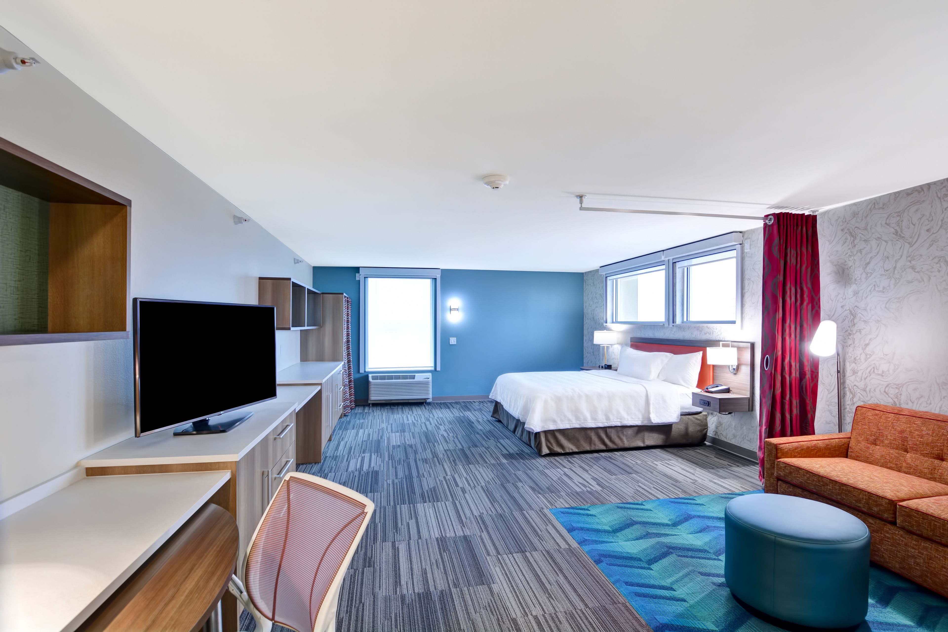 desk, blackout curtains, iron/ironing board, free wifi