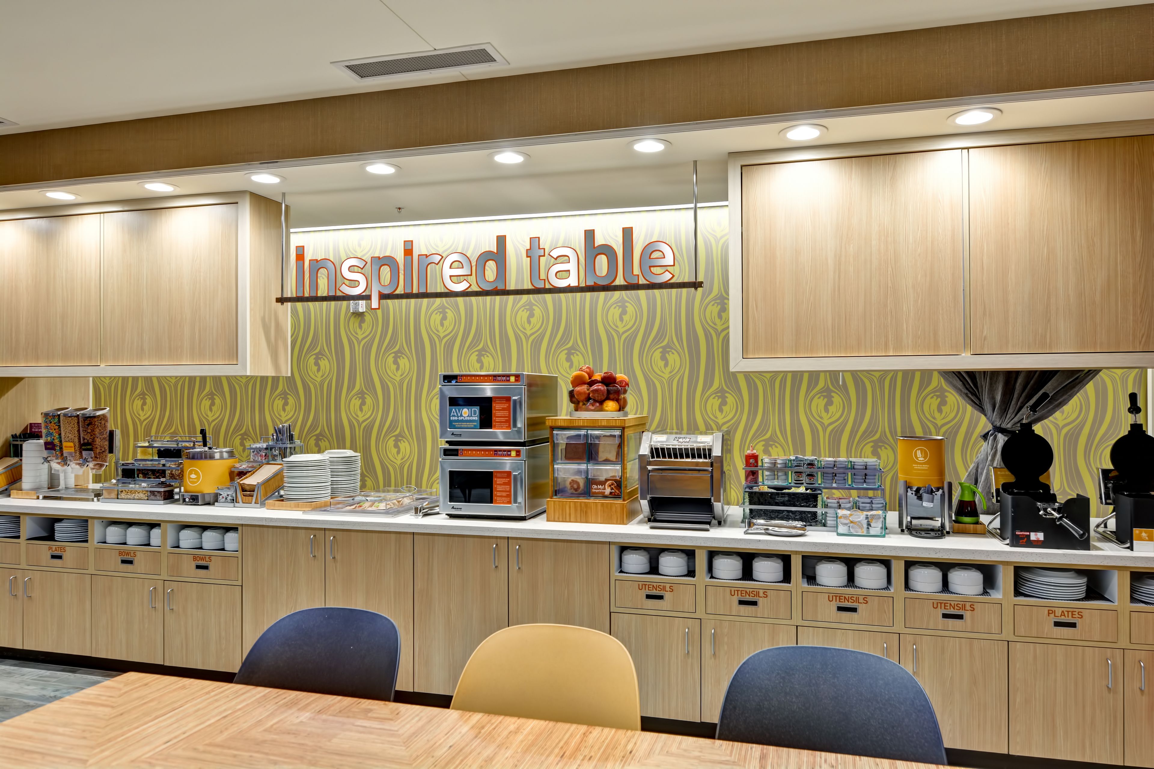 Free daily continental breakfast