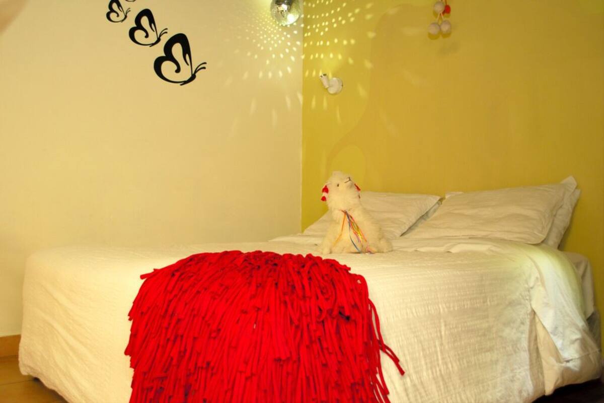 In-room safe, free WiFi, bed sheets