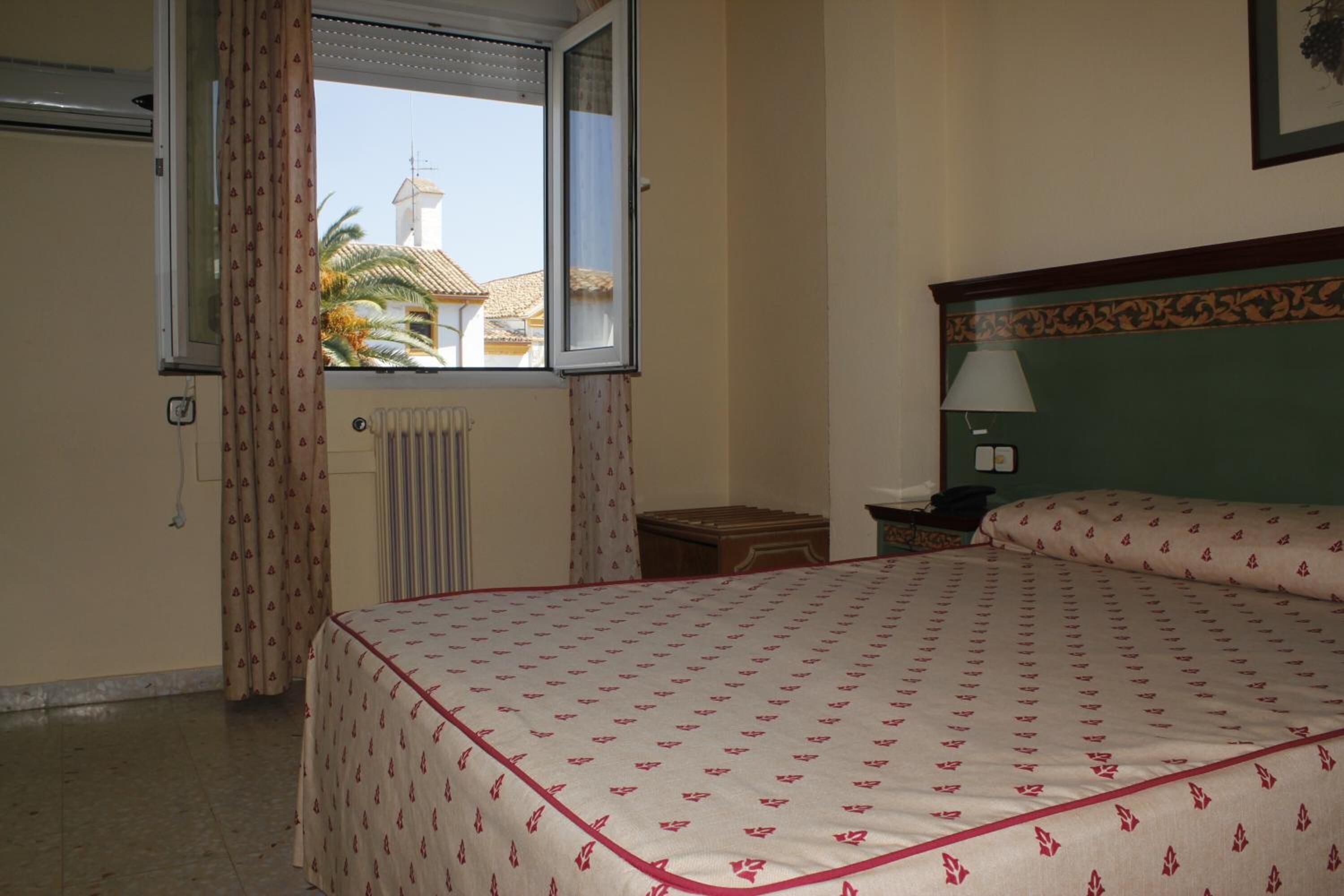 Schreibtisch, kostenloses WLAN, Bettwäsche