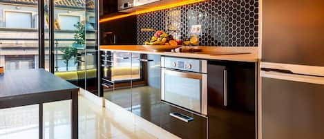 Fridge, microwave, oven, stovetop