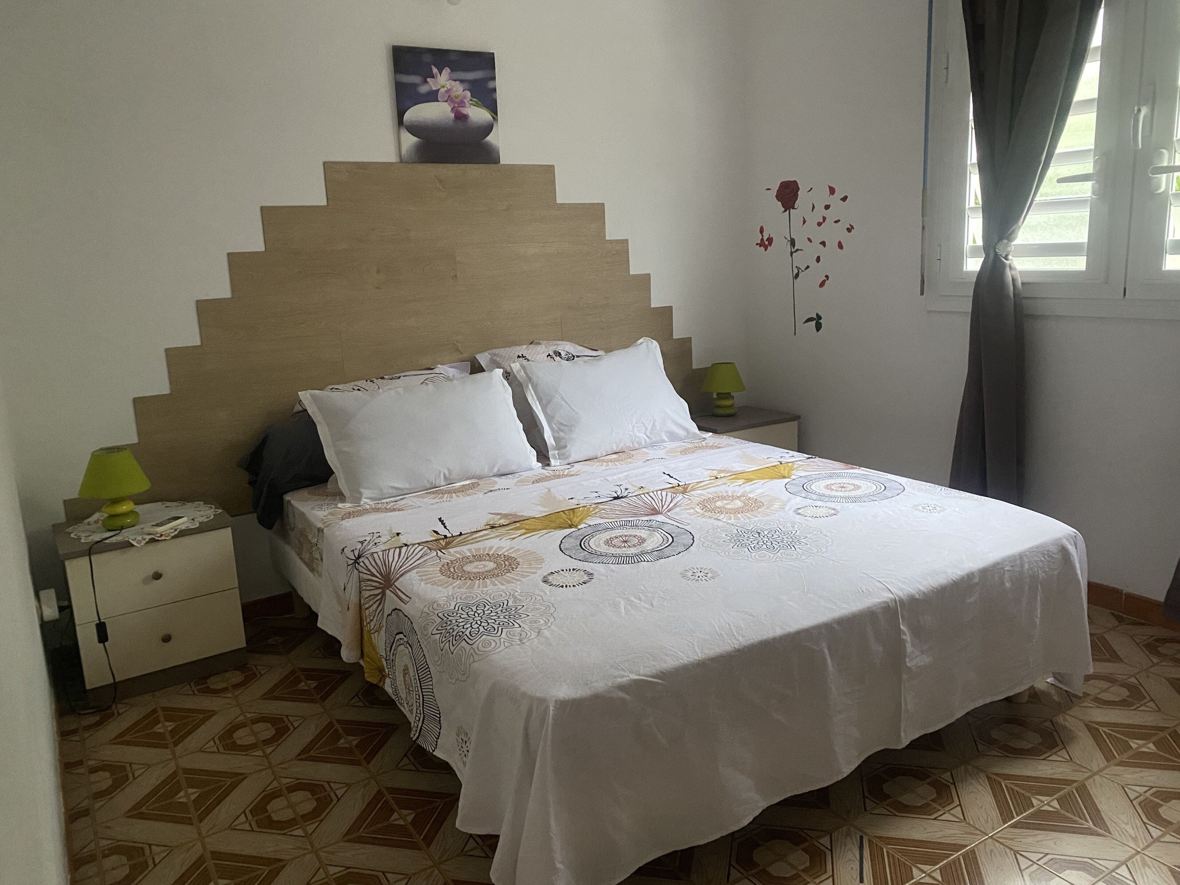 2 dormitorios, tabla de planchar con plancha, wifi gratis y ropa de cama