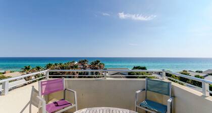 Closest Lux Home to Beach & Seaside. See Map &Reviews! Pool, Bikes, Beach Chairs