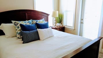 1 habitación, tabla de planchar con plancha, wifi gratis y ropa de cama