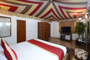 Luxury-Ferienhaus, 1 Schlafzimmer, eigenes Bad | Hochwertige Bettwaren, Zimmersafe, Schreibtisch
