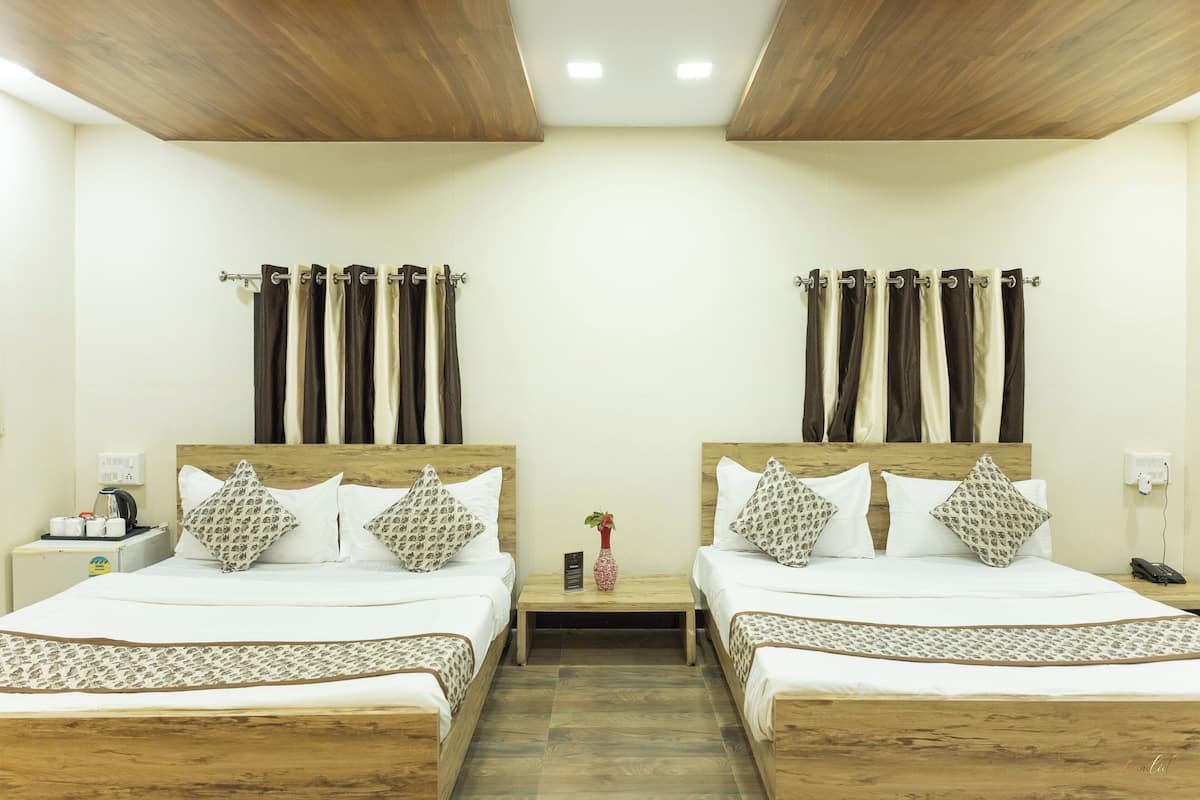 Family Room | 1 bedroom, free WiFi, bed sheets, wheelchair access