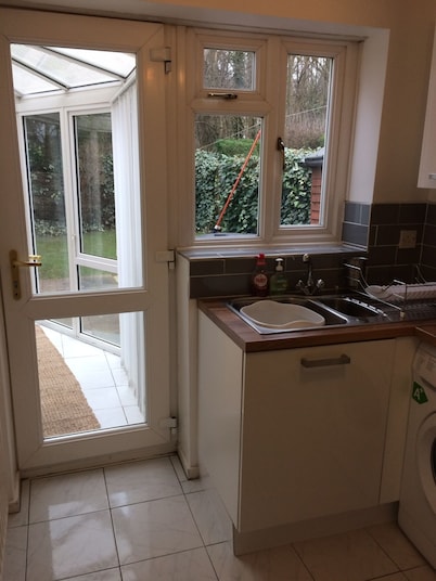 Cosy 3 Bed Modern House Family Friendly Birmingham, UK- WiFi, NEC, LG Arena