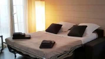 5 Schlafzimmer, Bügeleisen/Bügelbrett, Reisekinderbett, kostenloses WLAN
