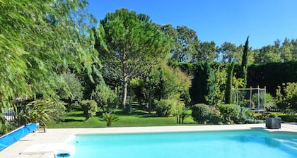 Studio pour 4 personnes avec acces piscine