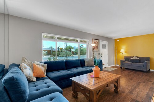 A Warm, Stylish Stay in the Heart of Tucson!