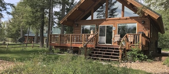 Affordable ski retreat! Center of Valley, 30 minutes to Whitefish and Blacktail!