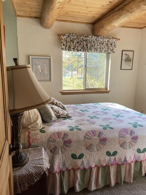 3 chambres, fer et planche à repasser, lit parapluie, Wi-Fi gratuit