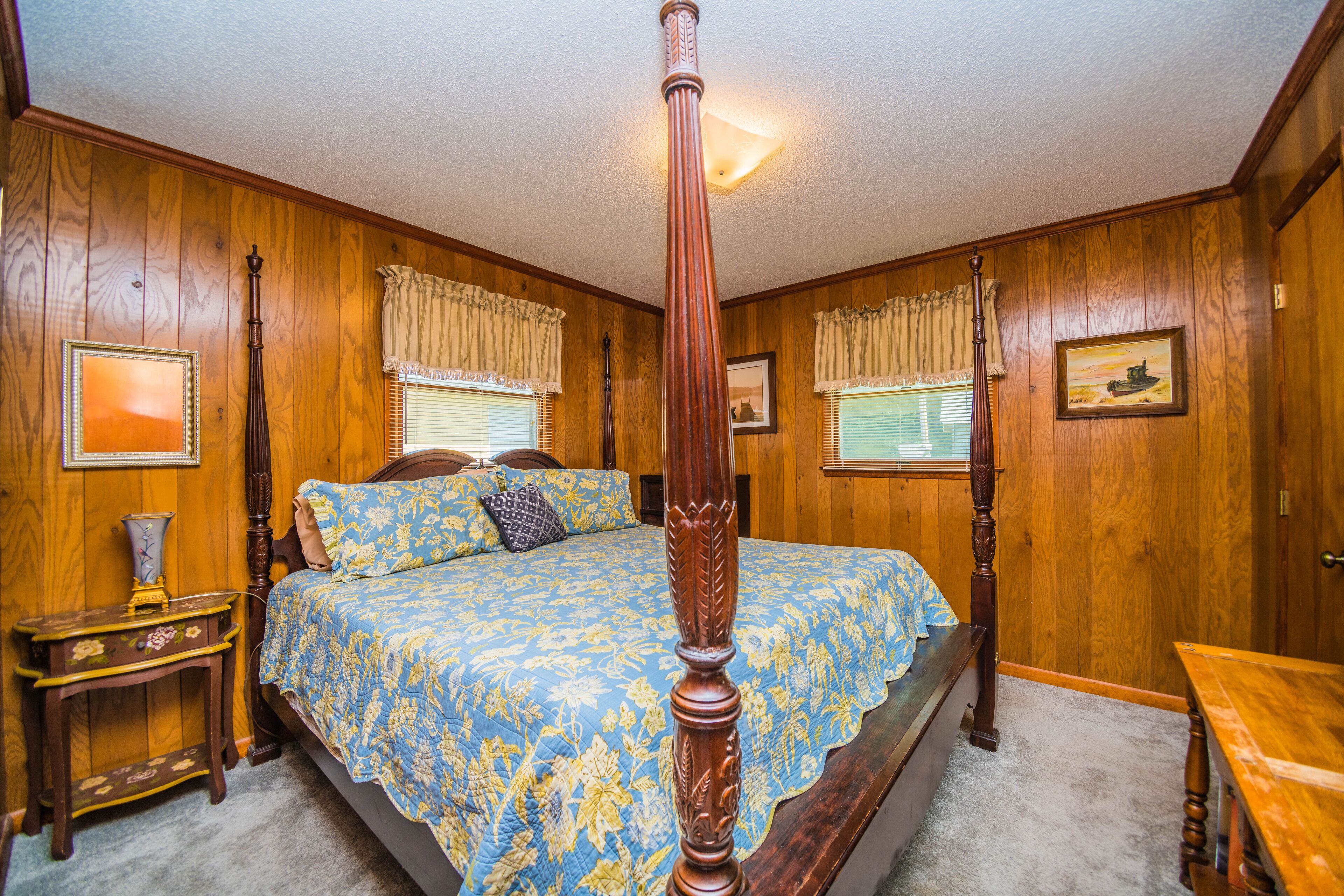 5 habitaciones, tabla de planchar con plancha y wifi gratis 