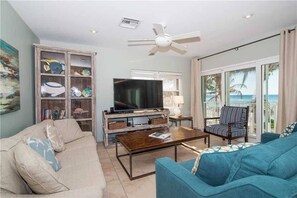 Smart TV, videojuegos, reproductor de DVD, libros