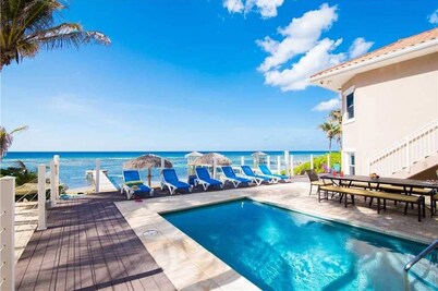 Coco Kai Beach Front Villa with Heated Pool and Private Dock