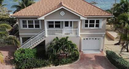 Coco Kai Beach Front Villa with Heated Pool and Private Dock