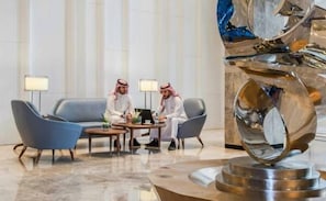 Lobby sitting area - Aber Al Yasmin (Riyadh)