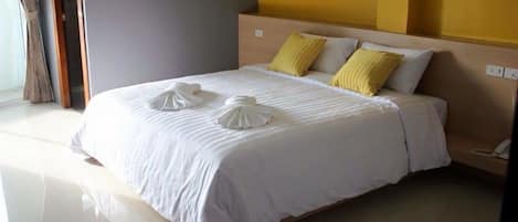 In-room safe, rollaway beds, free WiFi