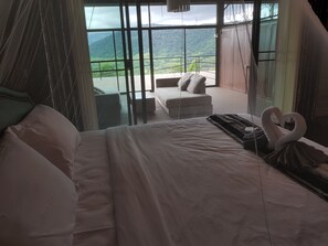 Sky View for 4 People with Fan