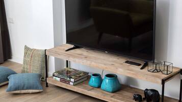 Design Apartment, 3 Bedrooms, Beach View | Interior