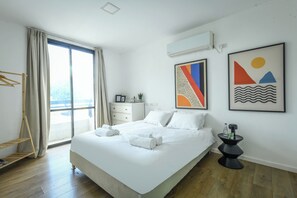 Apartament, 3 dormitoris | Escriptori, planxa i posts de planxar, bressols i wifi gratuïta 